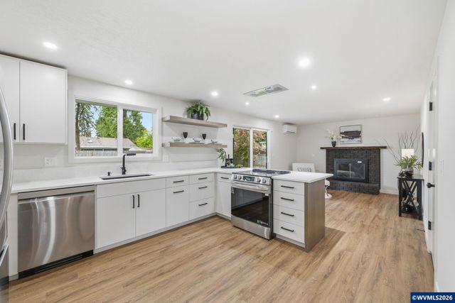 987 Travis Av, Eugene, OR 97404