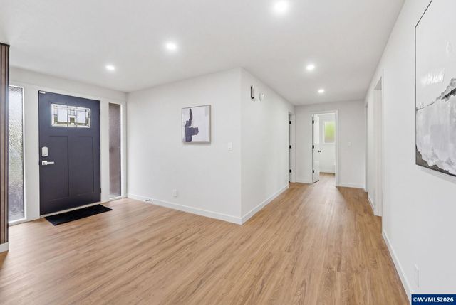 987 Travis Av, Eugene, OR 97404