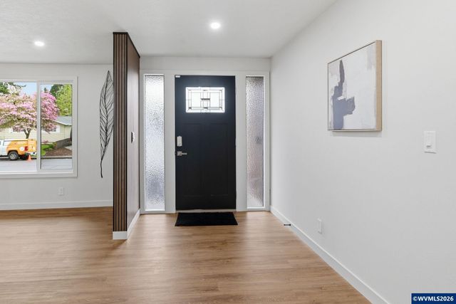 987 Travis Av, Eugene, OR 97404