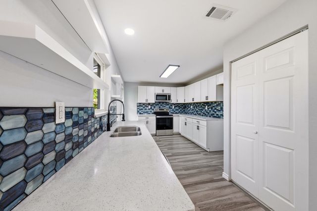 6245 Fenway Street, Dallas, TX 75217