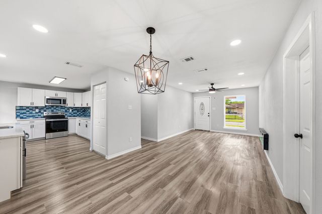 6245 Fenway Street, Dallas, TX 75217