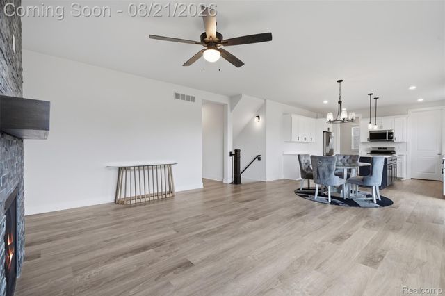 4160 Spring Meadow Drive, Sterling Heights, MI 48314