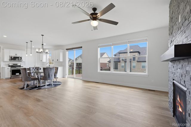 4160 Spring Meadow Drive, Sterling Heights, MI 48314