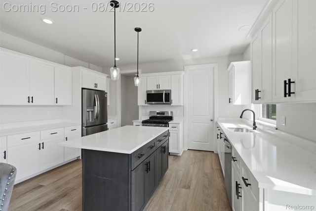 4160 Spring Meadow Drive, Sterling Heights, MI 48314