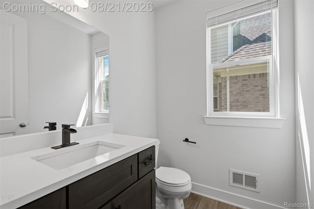 4160 Spring Meadow Drive, Sterling Heights, MI 48314