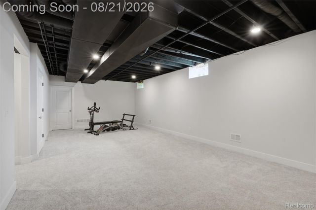 4160 Spring Meadow Drive, Sterling Heights, MI 48314