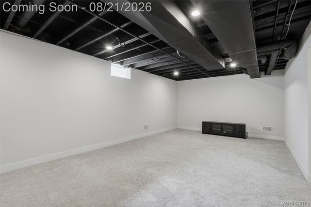 4160 Spring Meadow Drive, Sterling Heights, MI 48314