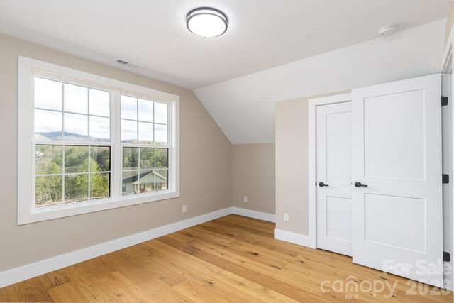 99999 Verde Drive, Asheville, NC 28806