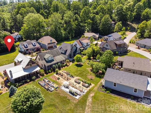 99999 Verde Drive, Asheville, NC 28806