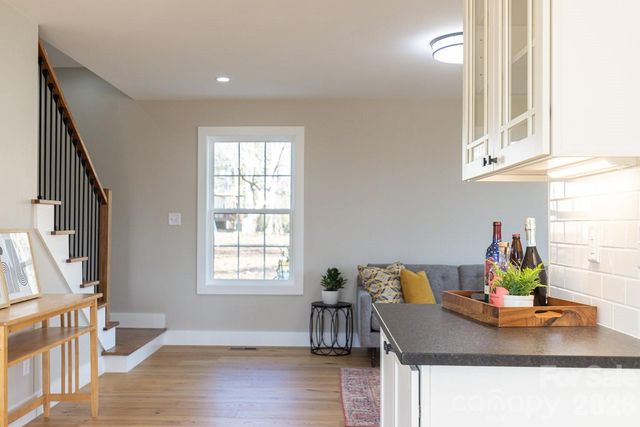 99999 Verde Drive, Asheville, NC 28806