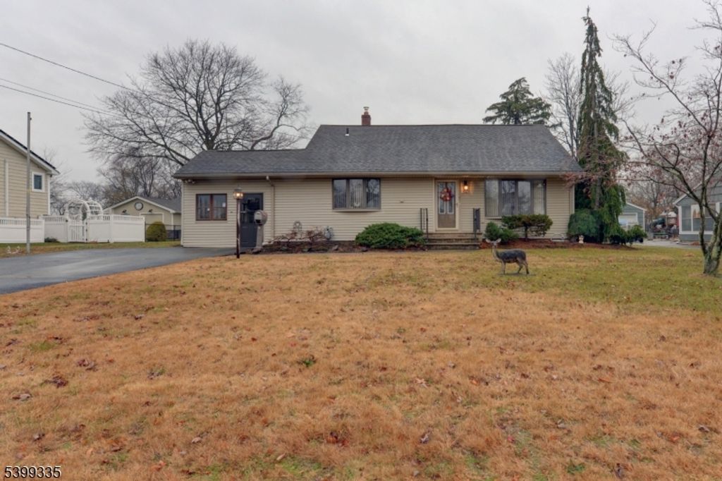 7 Parsons Rd, Lincoln Park Boro, NJ 07035