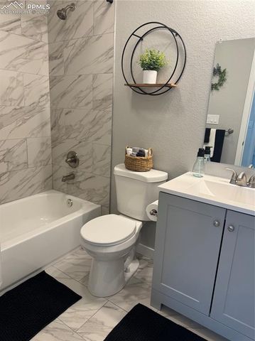 886 Badger Drive, Colorado Springs, CO 80916