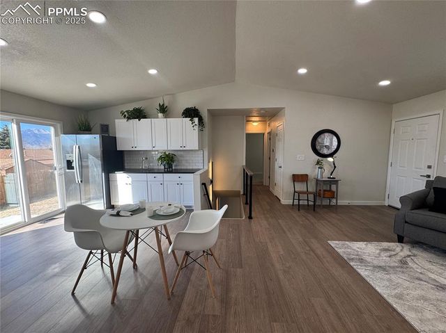 886 Badger Drive, Colorado Springs, CO 80916