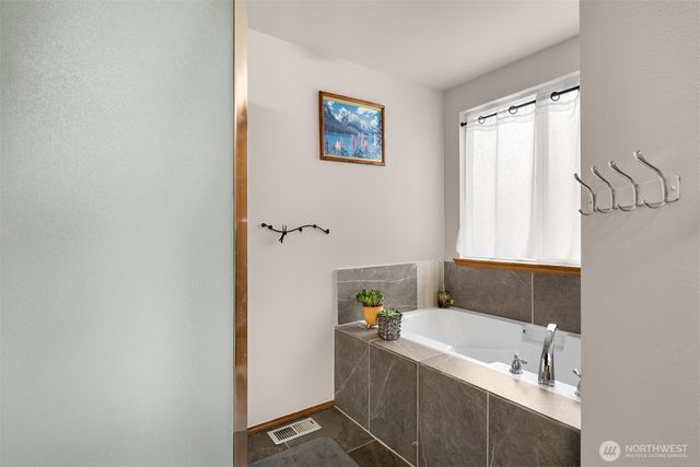 2632 NE 24th Court, Renton, WA 98056