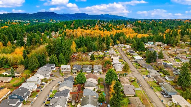 2632 NE 24th Court, Renton, WA 98056