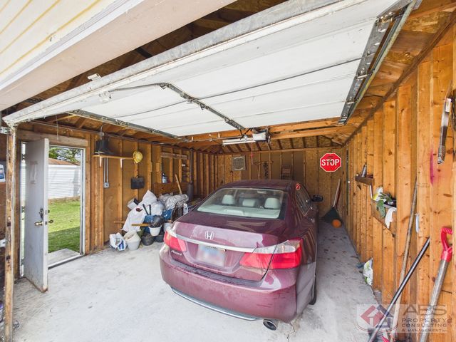 15509 Rose Drive, South Holland, IL 60473