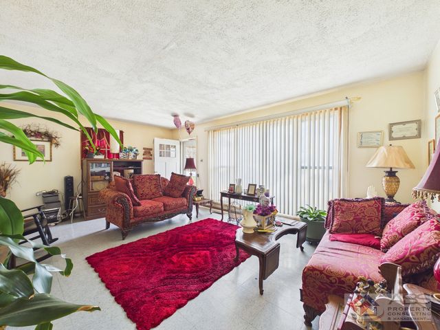 15509 Rose Drive, South Holland, IL 60473