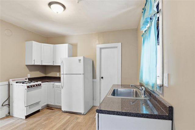 29 Dakota Street, Rochester, NY 14611