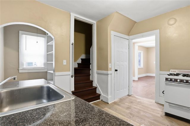 29 Dakota Street, Rochester, NY 14611