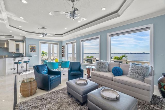 5907 BAYVIEW CIRCLE S, Gulfport, FL 33707