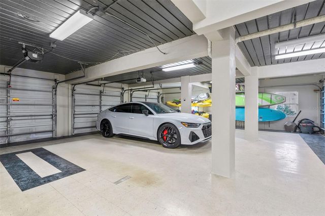 5907 BAYVIEW CIRCLE S, Gulfport, FL 33707