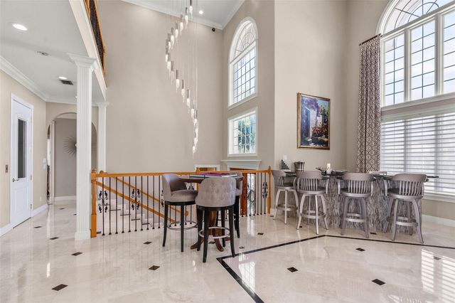 5907 BAYVIEW CIRCLE S, Gulfport, FL 33707