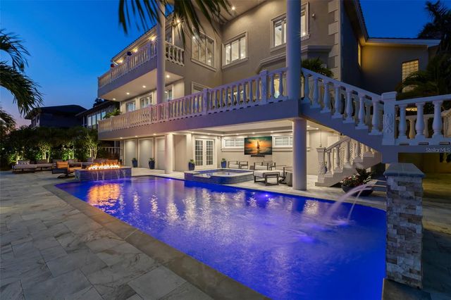 5907 BAYVIEW CIRCLE S, Gulfport, FL 33707