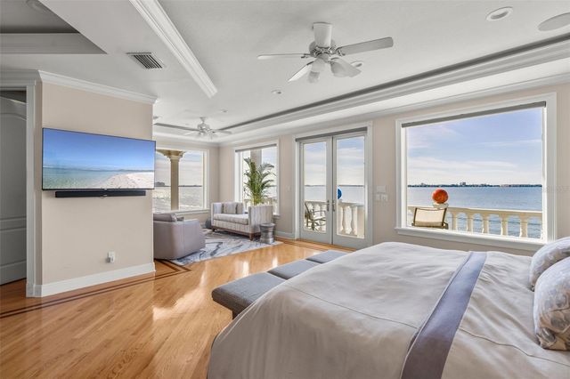 5907 BAYVIEW CIRCLE S, Gulfport, FL 33707