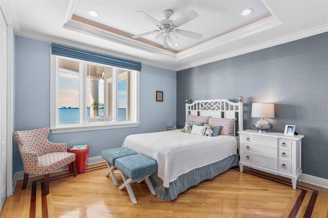 5907 BAYVIEW CIRCLE S, Gulfport, FL 33707