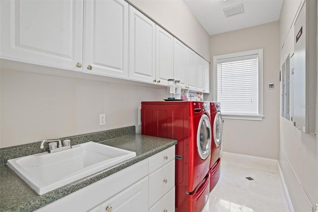 5907 BAYVIEW CIRCLE S, Gulfport, FL 33707