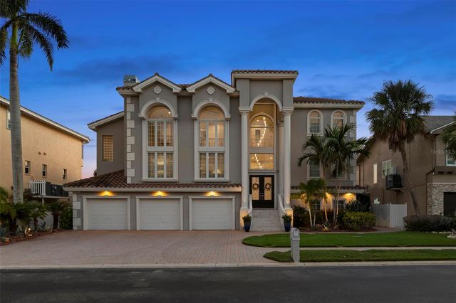 5907 BAYVIEW CIRCLE S, Gulfport, FL 33707