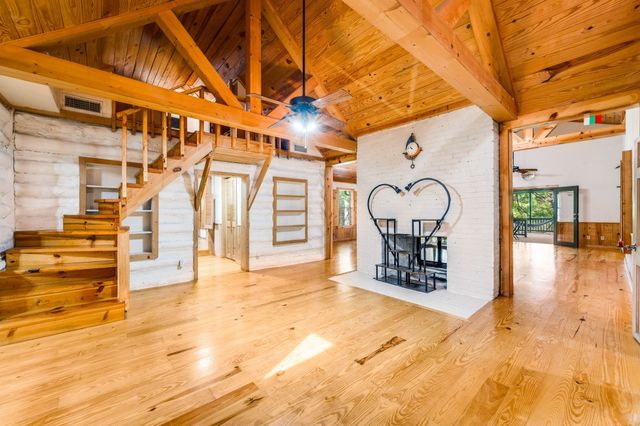 539 N Duncanville Road, Cedar Hill, TX 75104