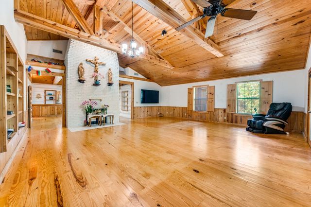 539 N Duncanville Road, Cedar Hill, TX 75104