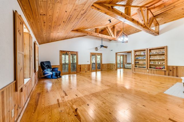 539 N Duncanville Road, Cedar Hill, TX 75104