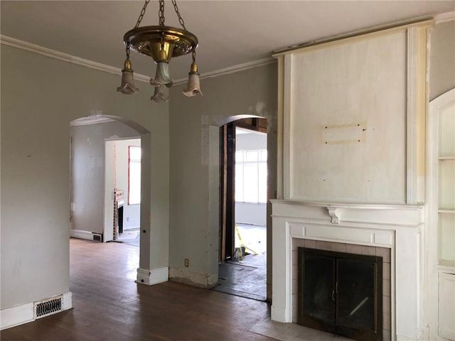 524 S Grand Avenue, Sedalia, MO 65301