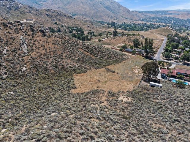 2001 Mt Vernon Avenue, Riverside, CA 92507