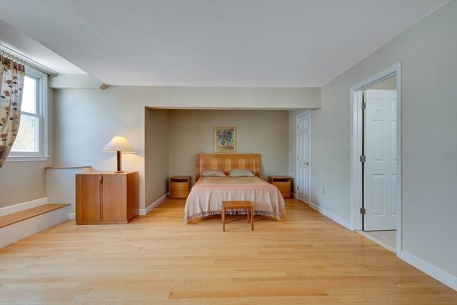 75 Page Rd 16, Bedford, MA 01730