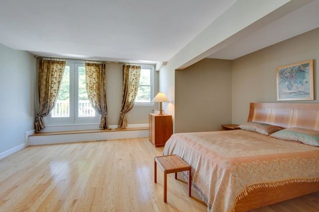 75 Page Rd 16, Bedford, MA 01730