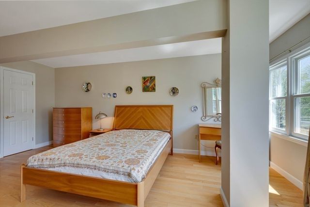 75 Page Rd 16, Bedford, MA 01730