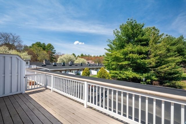 75 Page Rd 16, Bedford, MA 01730