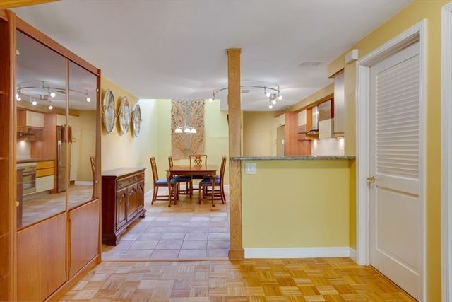 75 Page Rd 16, Bedford, MA 01730