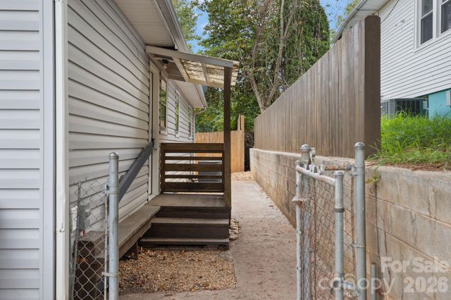 212 Pennsylvania Avenue, Asheville, NC 28806
