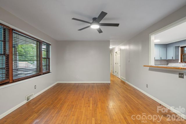 212 Pennsylvania Avenue, Asheville, NC 28806