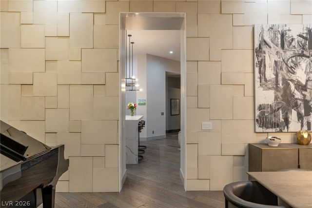 4050 North Tomsik Street, Las Vegas, NV 89129