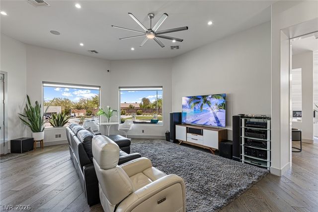 4050 North Tomsik Street, Las Vegas, NV 89129
