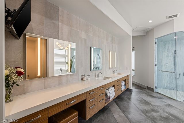 4050 North Tomsik Street, Las Vegas, NV 89129