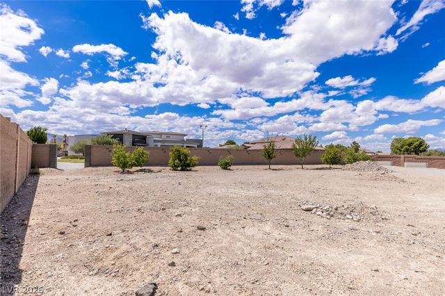 4050 North Tomsik Street, Las Vegas, NV 89129