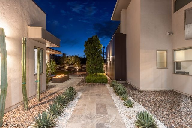 4050 North Tomsik Street, Las Vegas, NV 89129