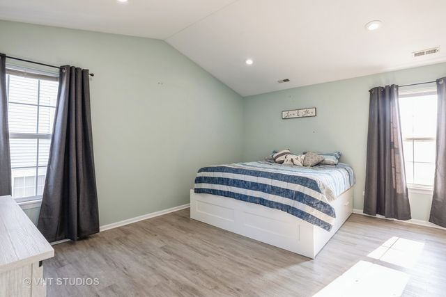 519 Jennifer Circle, Mundelein, IL 60060