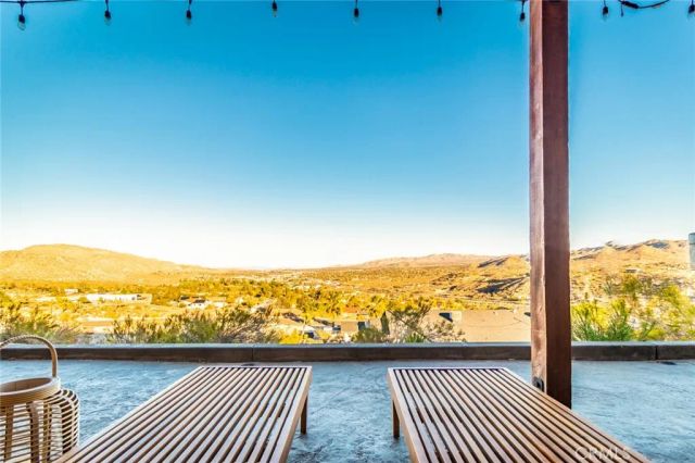 7529 Rockaway Avenue, Yucca Valley, CA 92284